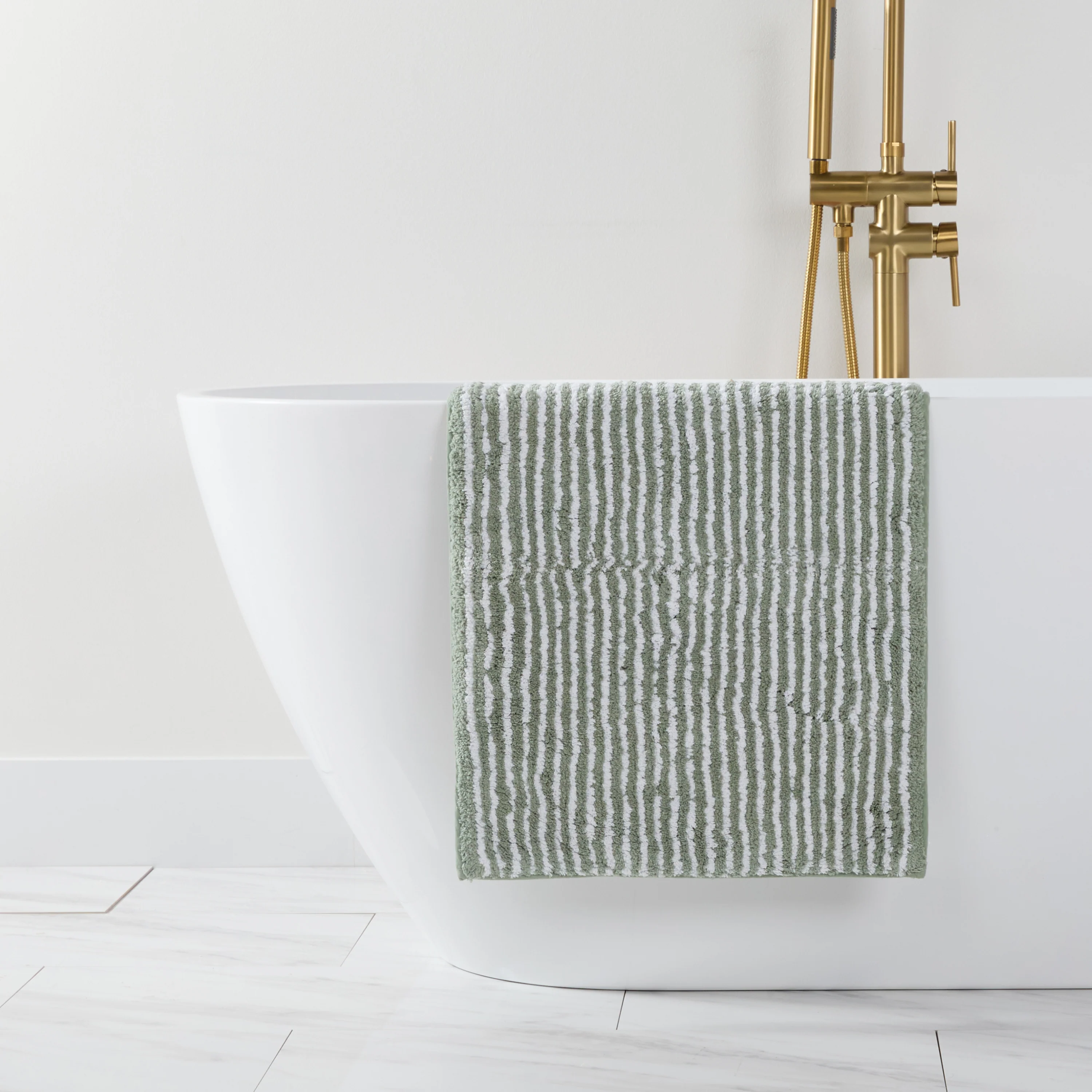 100% Cotton Pin Striped Patterned Bath Mat - Image 9
