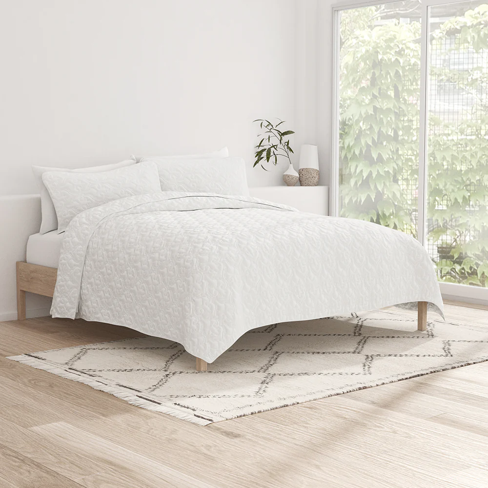 3-Piece Damask Quilted Coverlet Set - Image 11