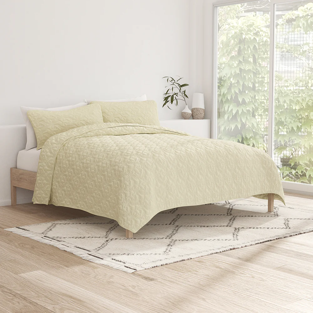 3-Piece Damask Quilted Coverlet Set - Image 9
