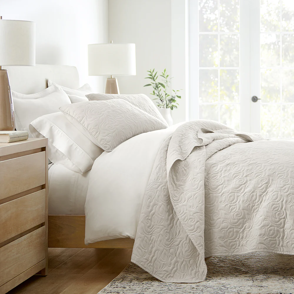 3-Piece Floral Stitch Quilted Coverlet Set - Image 5
