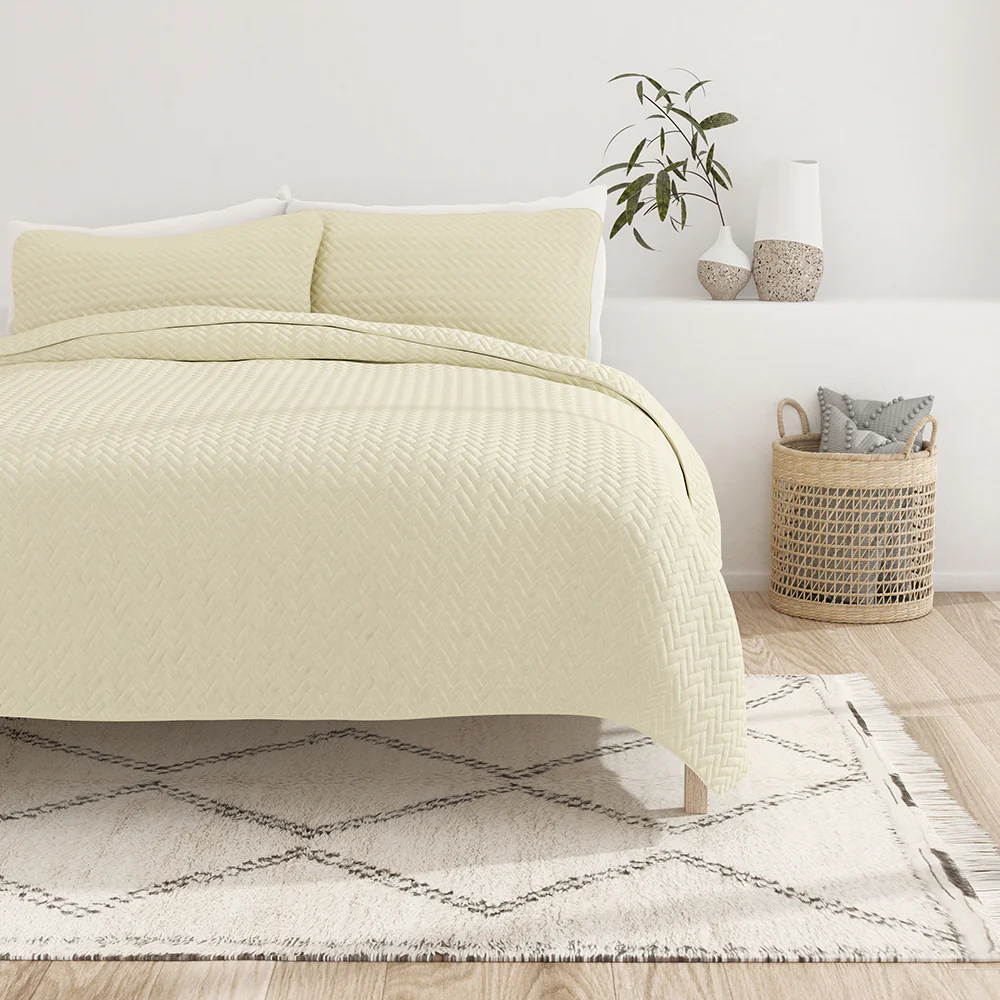 3-Piece Herringbone Quilted Coverlet Set - Image 4