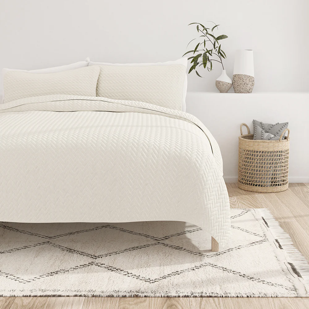 3-Piece Herringbone Quilted Coverlet Set - Image 5