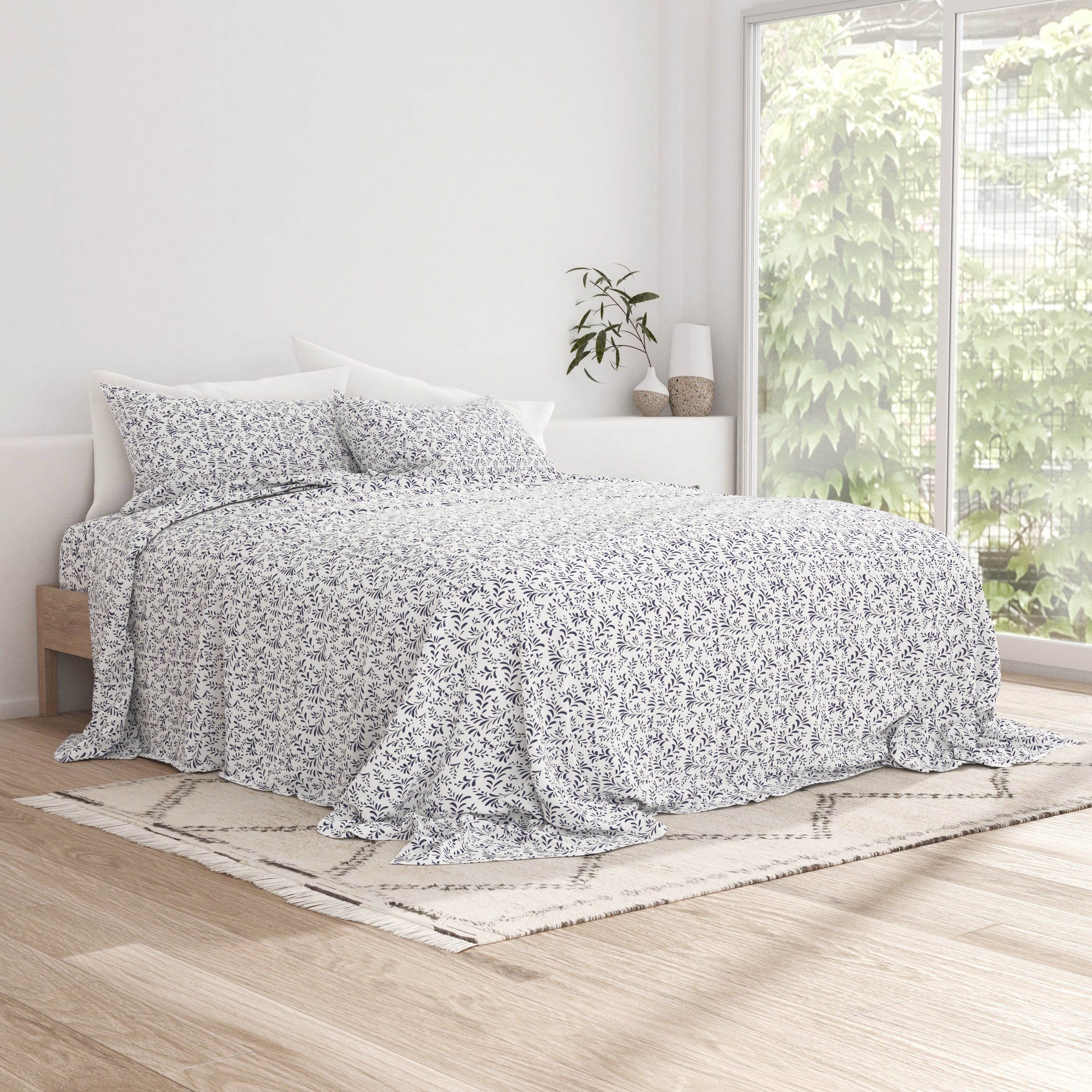 Burst of Vines Pattern 4-Piece Sheet Set - Image 12