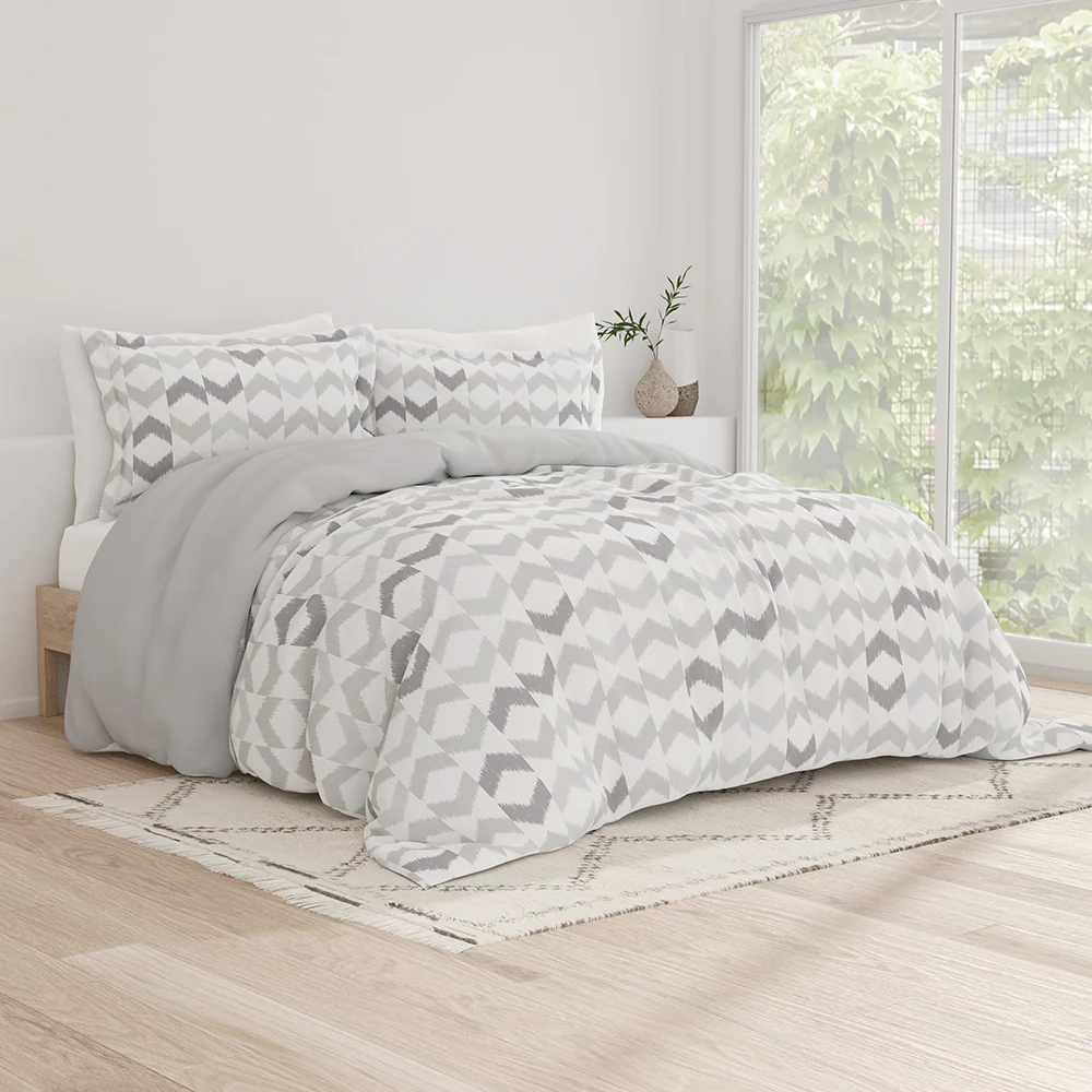Chevron Sleep Pattern 3-Piece Reversible Duvet Cover Set - Image 3