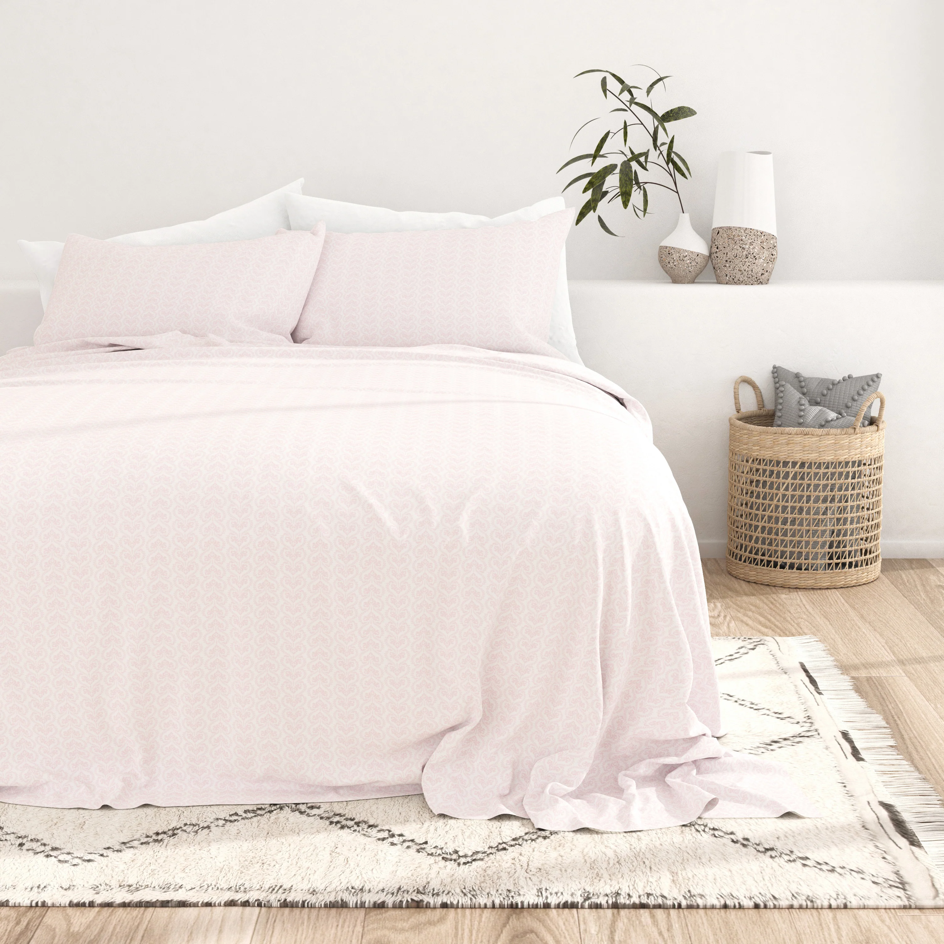 Classic in Pink Pattern 4-Piece Sheet Set - Image 3