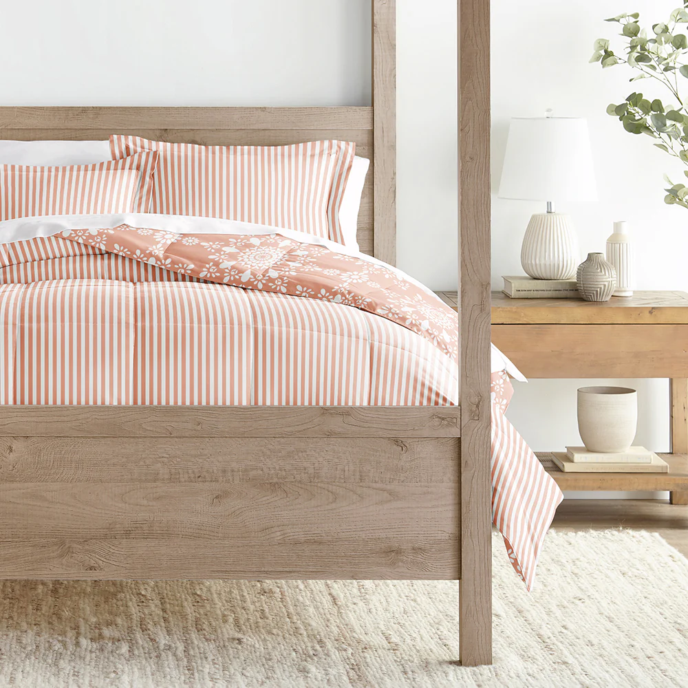 Daisy Medallion Reversible Down-Alternative Comforter Set - Image 21