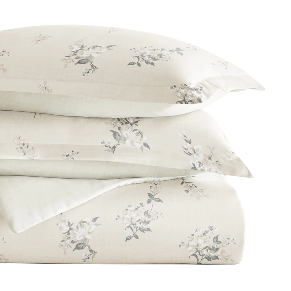Delicate Floral Pattern 3-Piece Reversible Duvet Cover Set - Image 11
