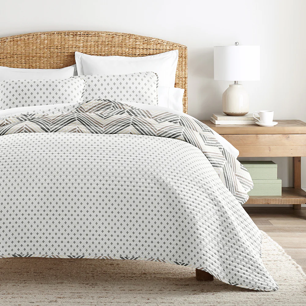 Diamond Chevron Reversible Quilted Coverlet Set - Image 4
