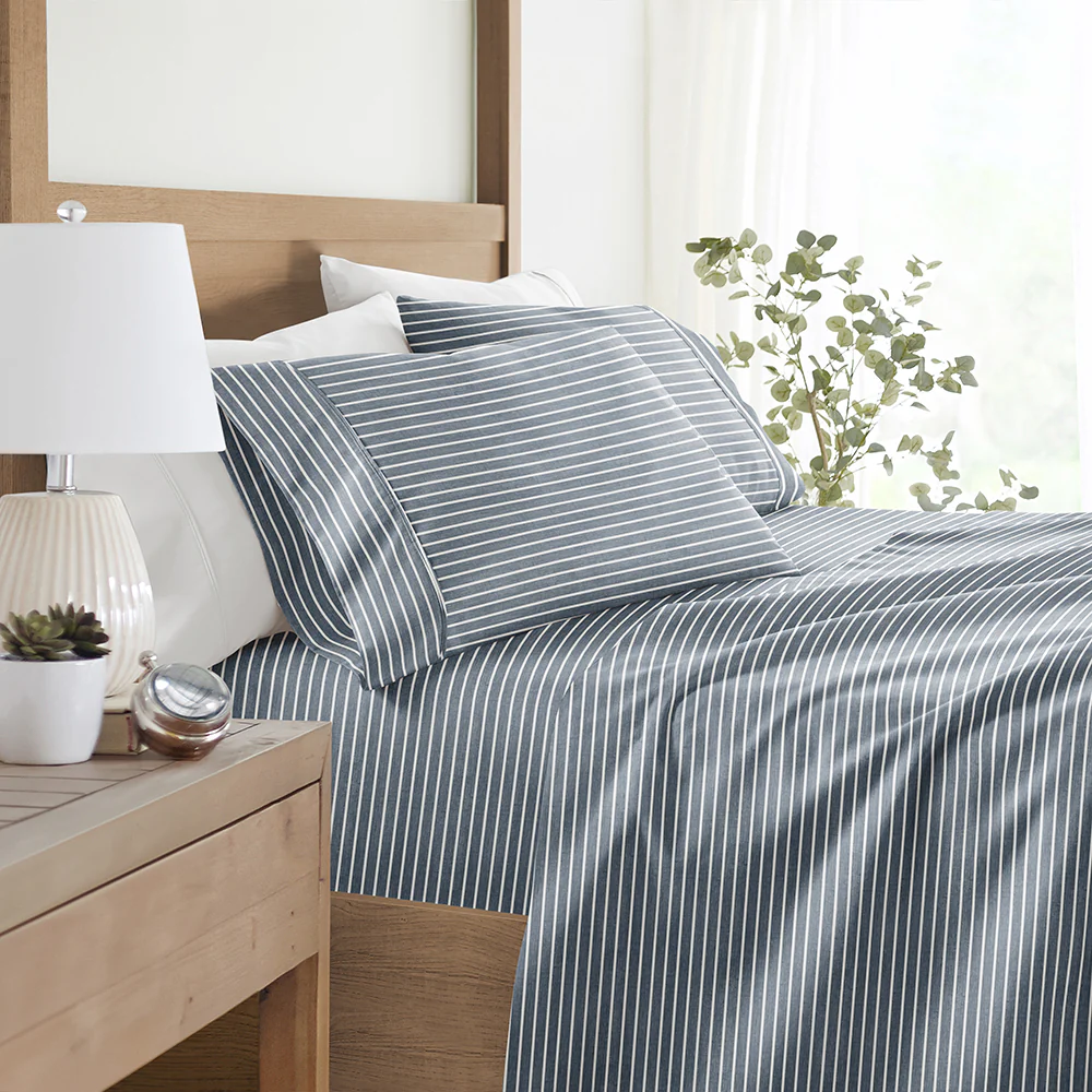 Distressed Awning Stripe 4-Piece Pattern Sheet Set - Image 5