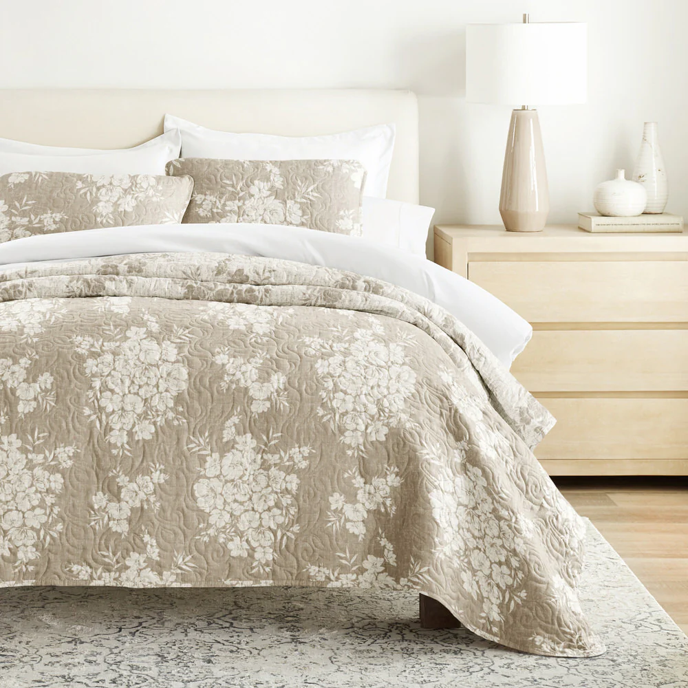 Distressed Bouquet Reversible Quilted Coverlet Set - Image 11