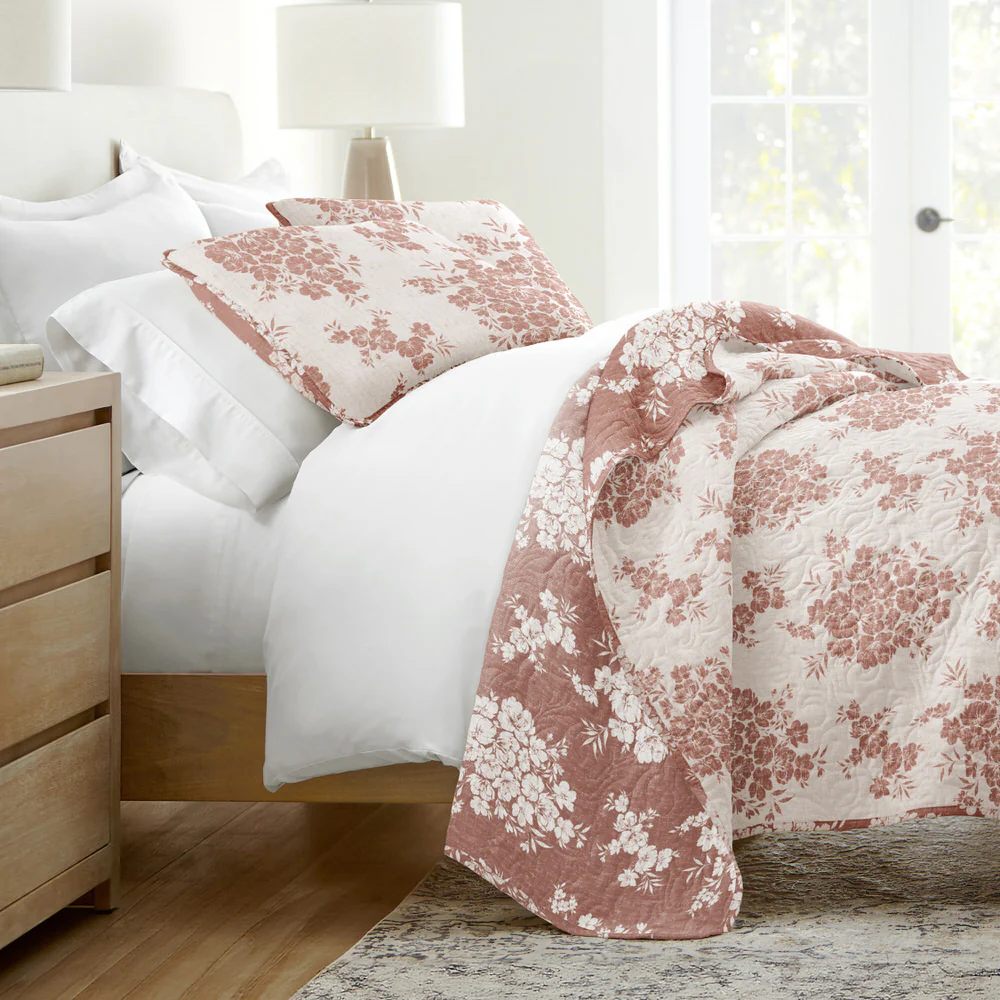 Distressed Bouquet Reversible Quilted Coverlet Set - Image 6