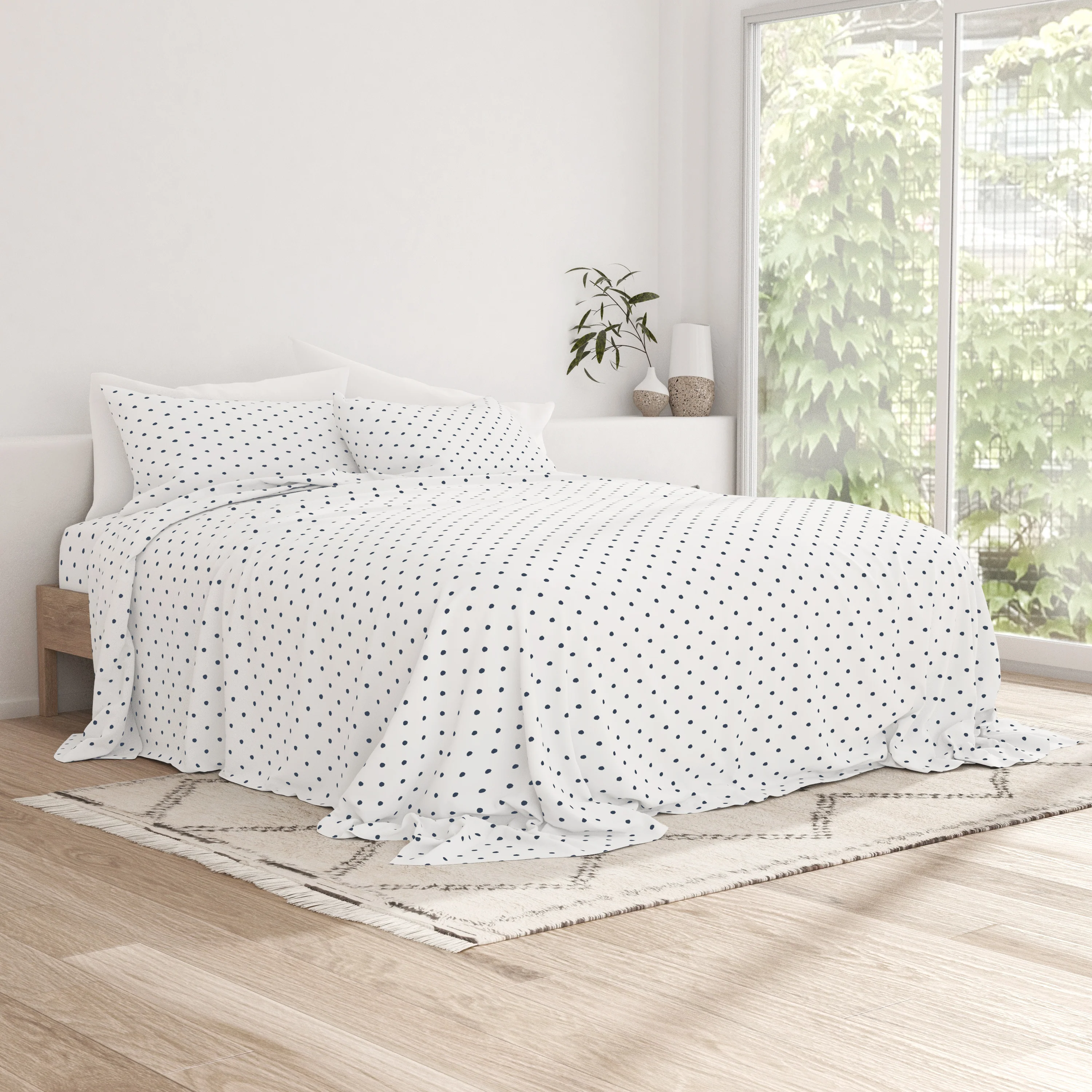 Dots Pattern 4-Piece Sheet Set - Image 4