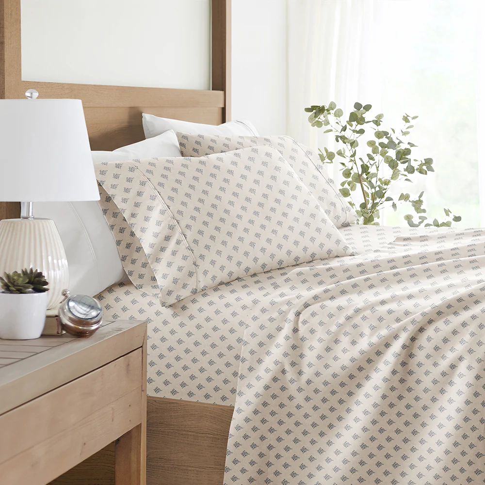 Floral Bouquet 4-Piece Pattern Sheet Set - Image 2