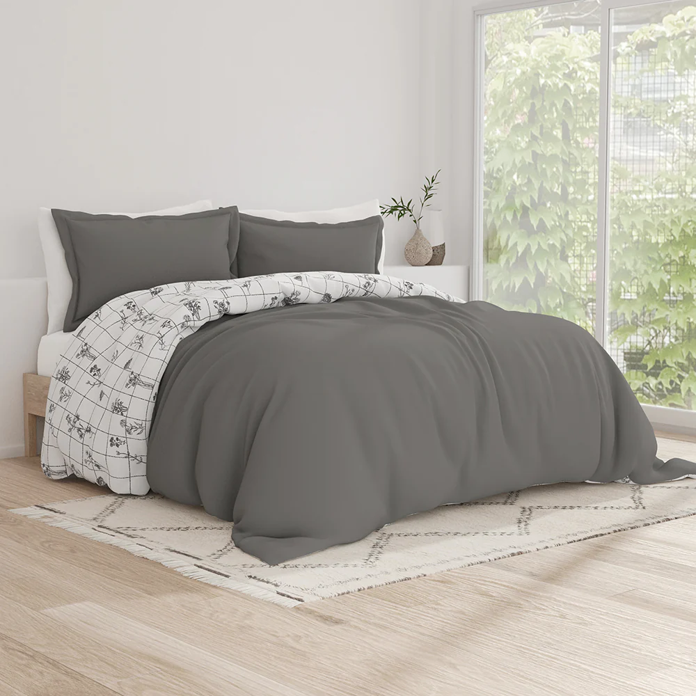 Flower Field Pattern 3-Piece Reversible Duvet Cover Set - Image 4