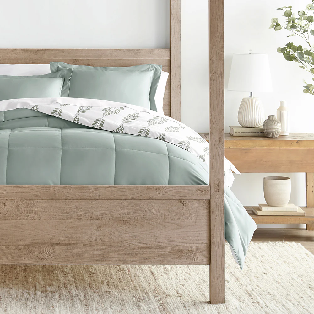 Folk Leaves Reversible Down-Alternative Comforter Set - Image 4