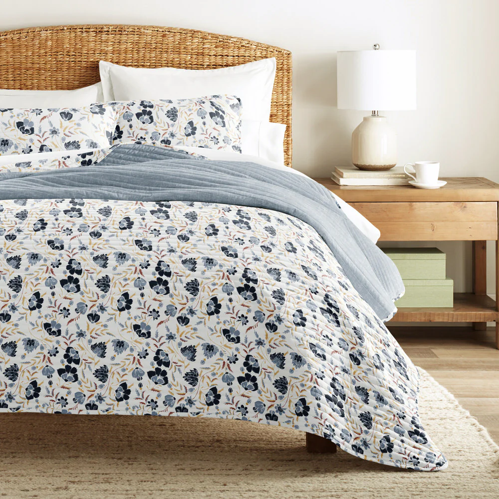 French Jacobean Reversible Quilted Coverlet Set - Image 5