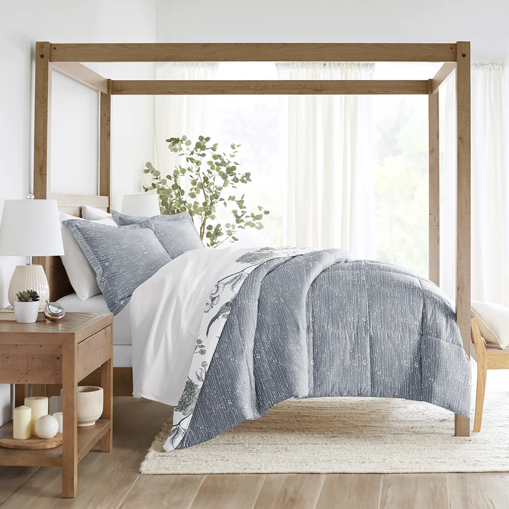 Molly Botanicals Reversible Down-Alternative Comforter Set - Image 4