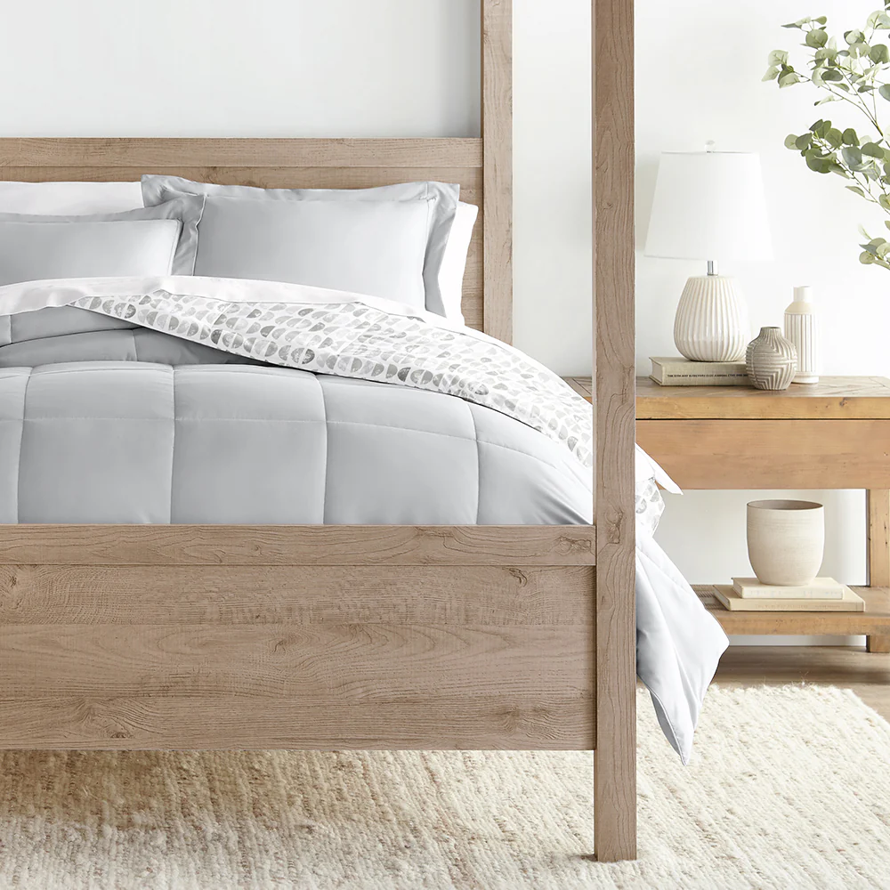 Moonlight Stars Reversible Down-Alternative Comforter Set - Image 6