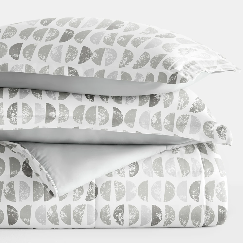 Moonlight Stars Reversible Down-Alternative Comforter Set - Image 9