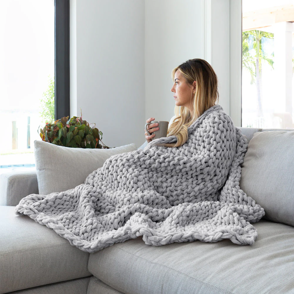 Oversized Chunky Knit Blanket (Sale) - Image 6