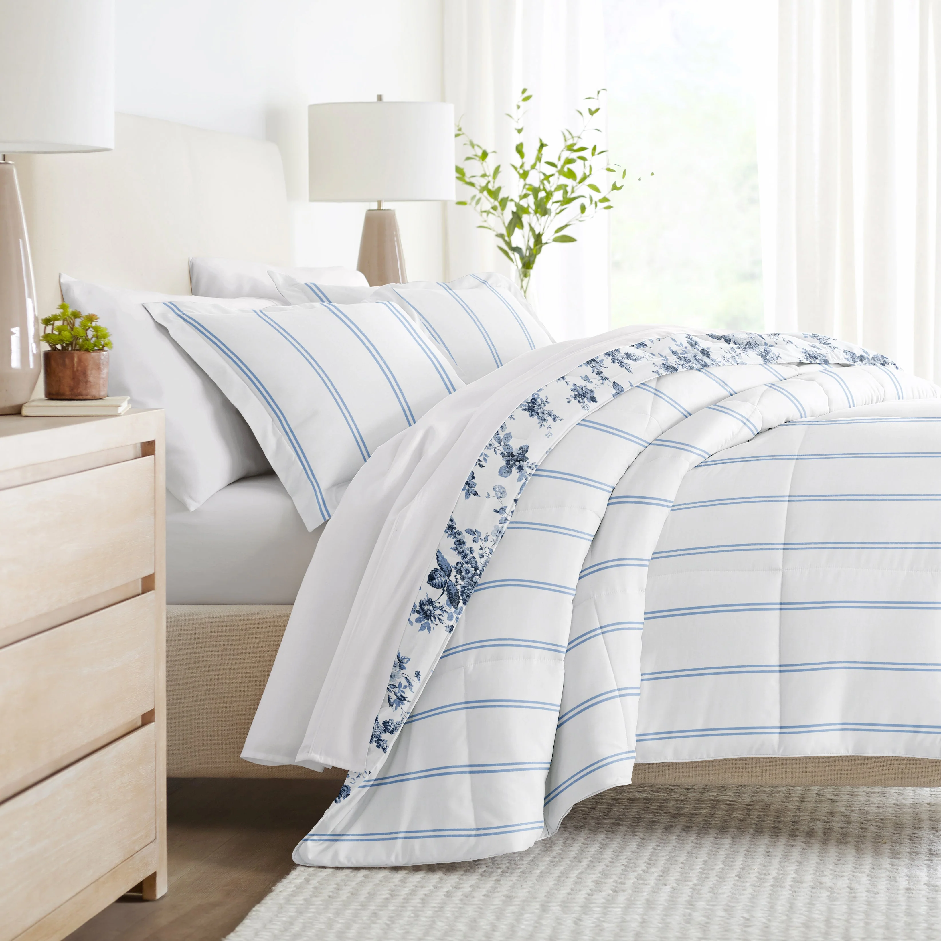 Patterned Down-Alternative Comforter Set (Sale) - Image 3