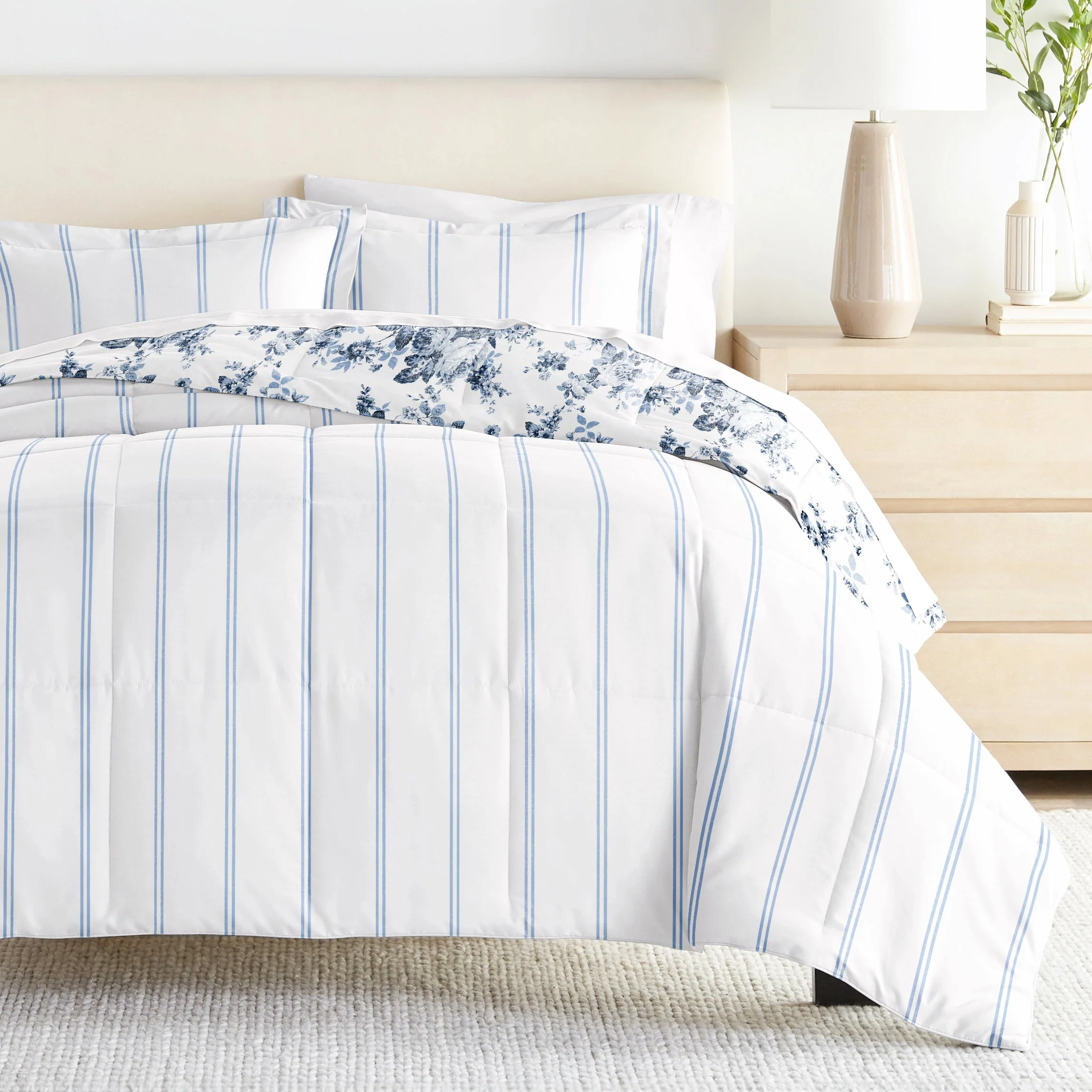 Patterned Down-Alternative Comforter Set (Sale) - Image 5