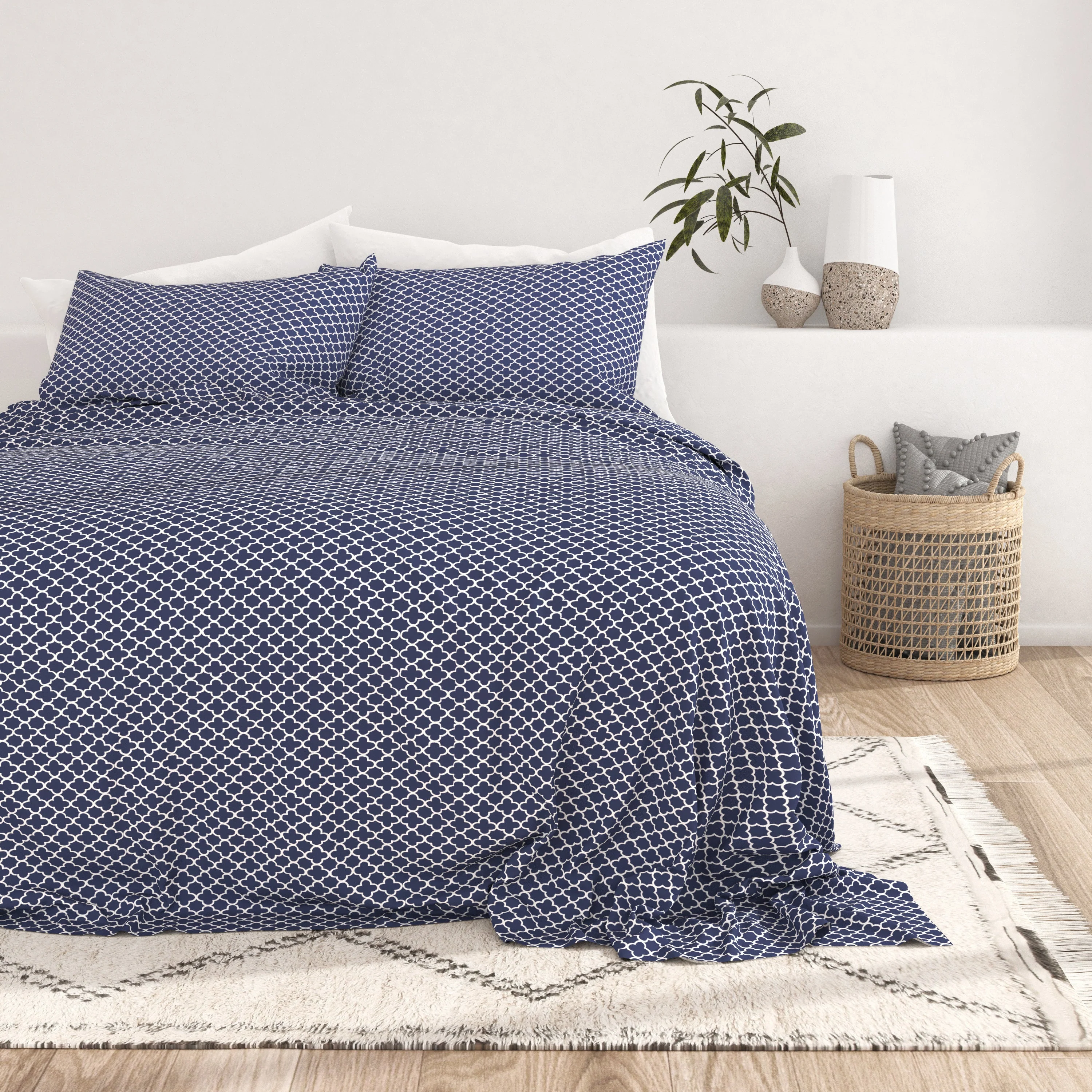 Quatrefoil Pattern 4-Piece Sheet Set - Sale - Image 5