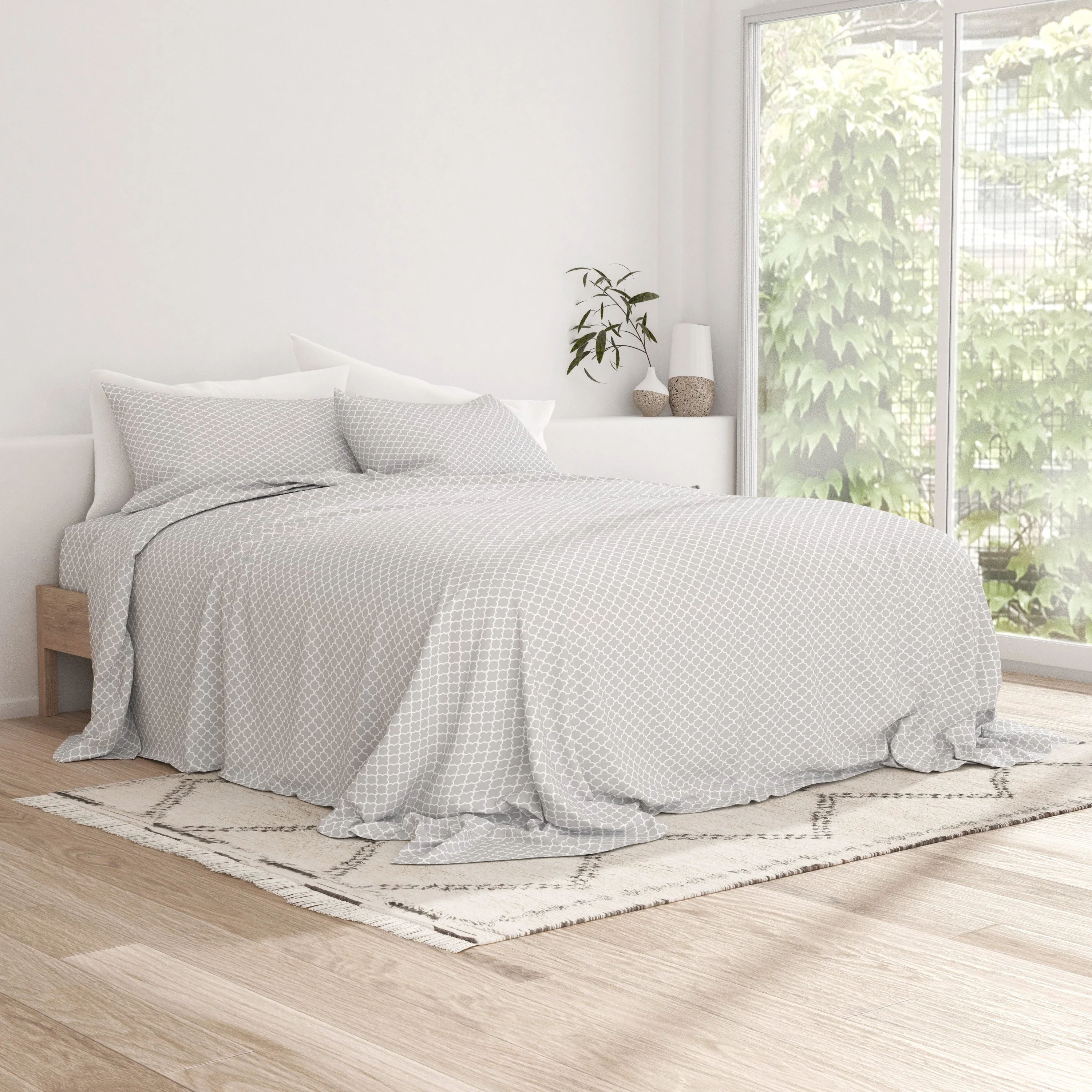 Quatrefoil Pattern 4-Piece Sheet Set - Sale - Image 8