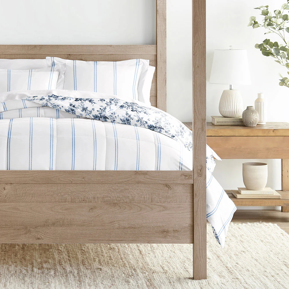 Cabbage Rose Reversible Down-Alternative Comforter Set (Sale) - Image 4