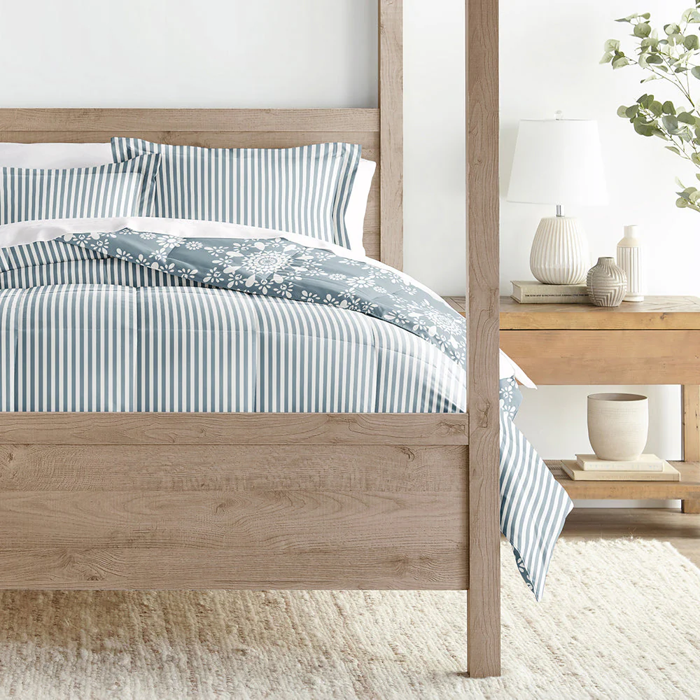 Daisy Medallion Reversible Down-Alternative Comforter Set (Sale) - Image 24