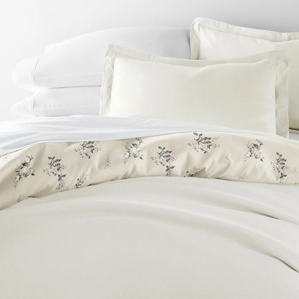 Delicate Floral Pattern 3-Piece Reversible Duvet Cover Set (Sale) - Image 10