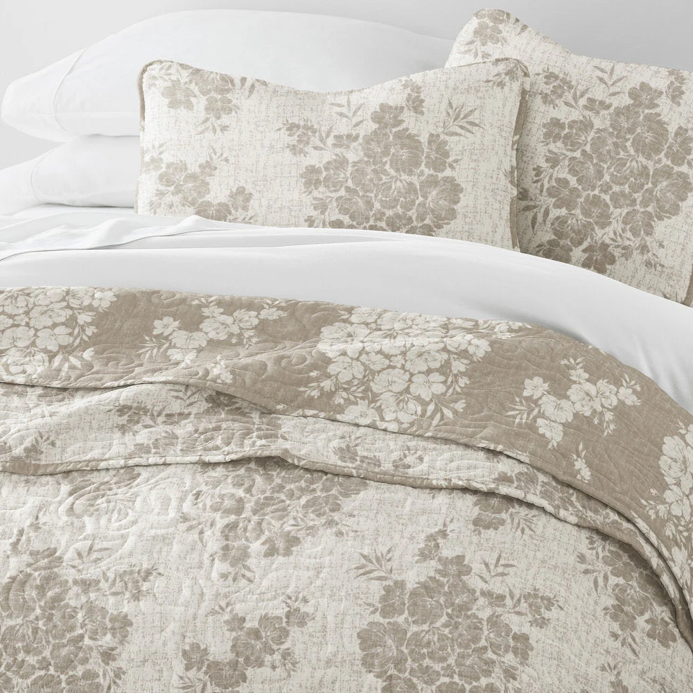 Distressed Bouquet Reversible Quilted Coverlet Set (Sale) - Image 19