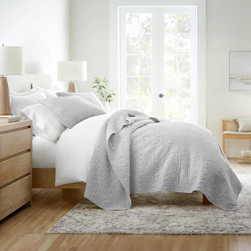 Sale - Floral 3-Piece Quilted Coverlet Set - Image 25
