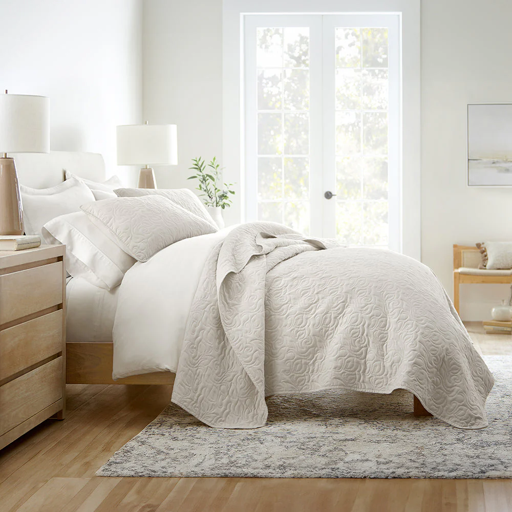 Sale - Floral 3-Piece Quilted Coverlet Set - Image 27