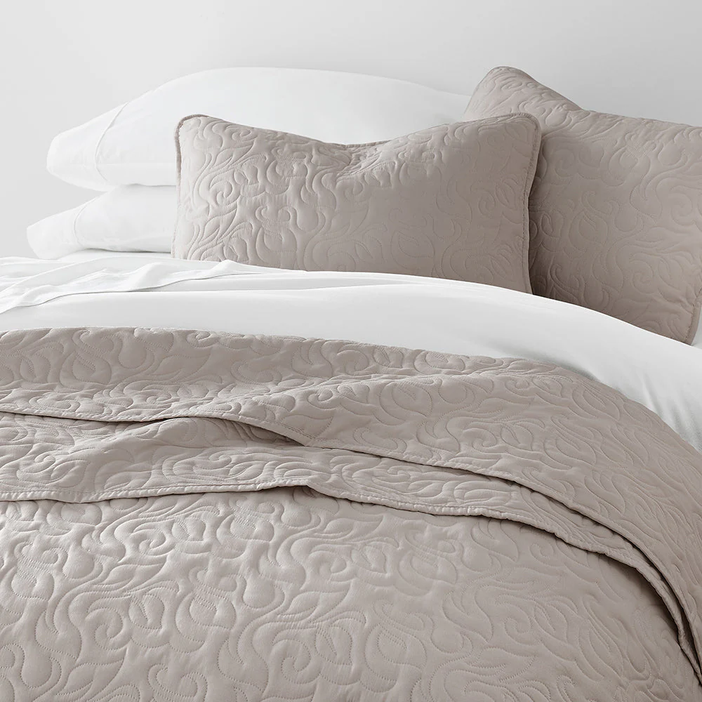 Sale - Floral 3-Piece Quilted Coverlet Set - Image 50