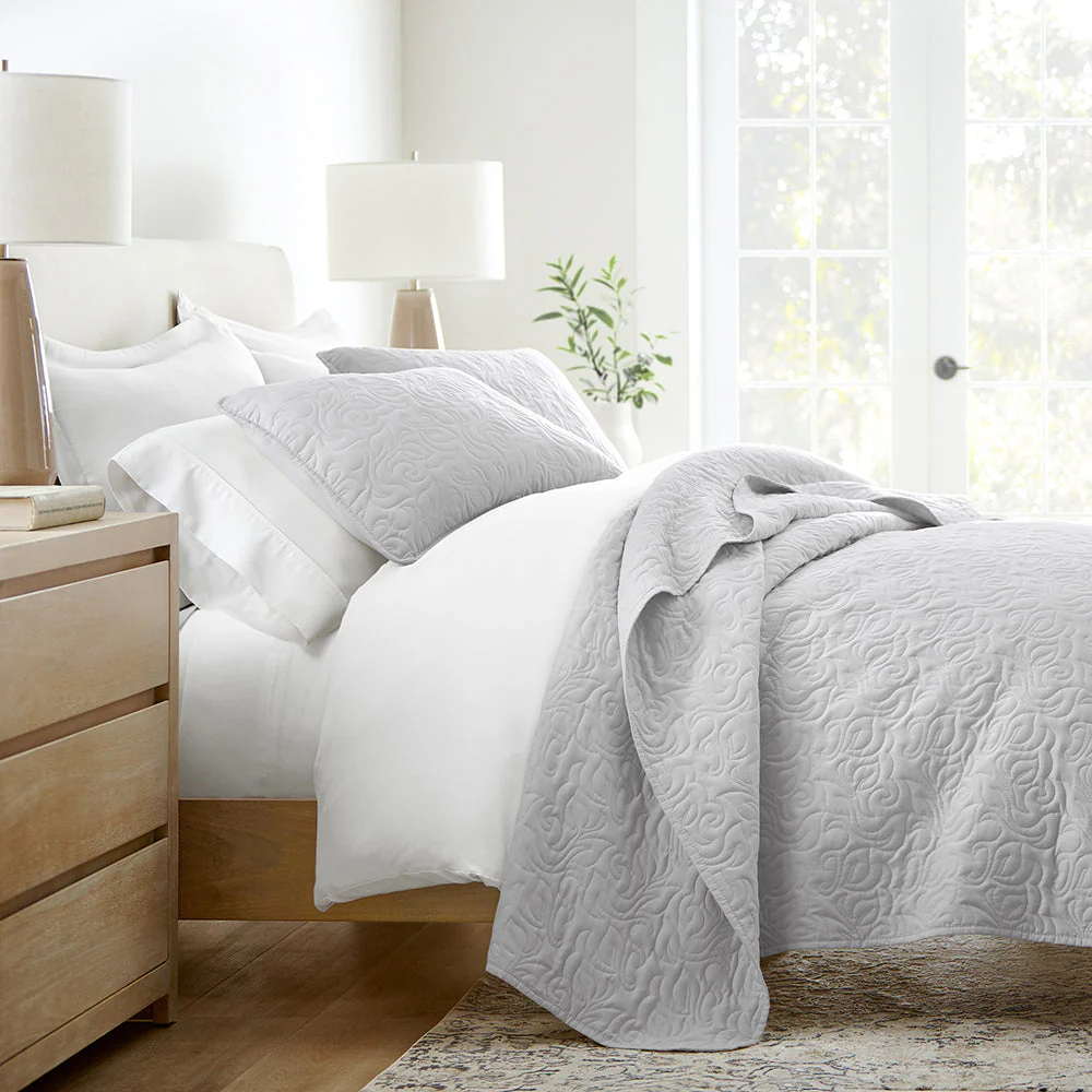 3-Piece Floral Stitch Quilted Coverlet Set (Sale) - Image 3