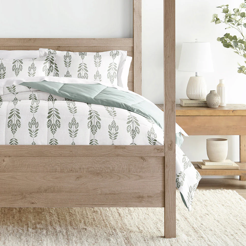 Folk Leaves Reversible Down-Alternative Comforter Set (Sale) - Image 3