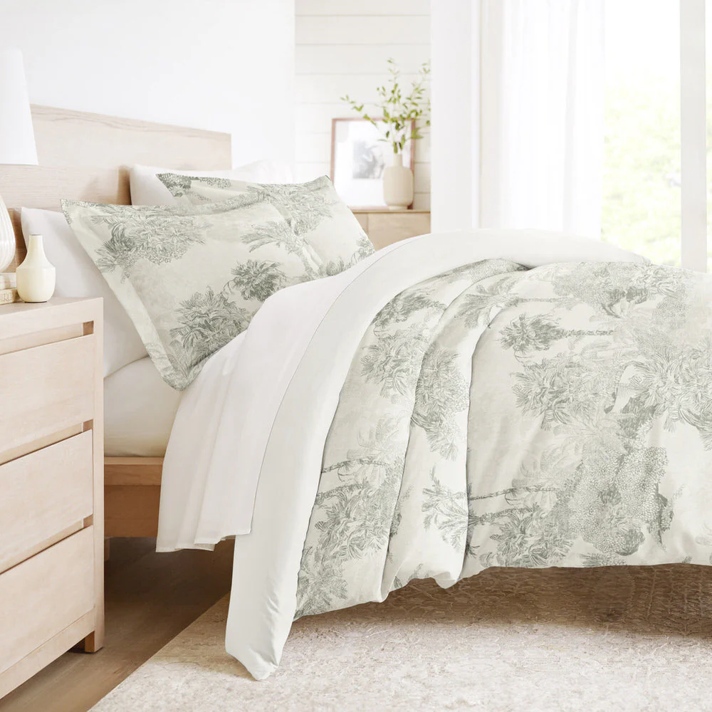 Paradise Toile Pattern 3-Piece Reversible Duvet Cover Set (Sale) - Image 3