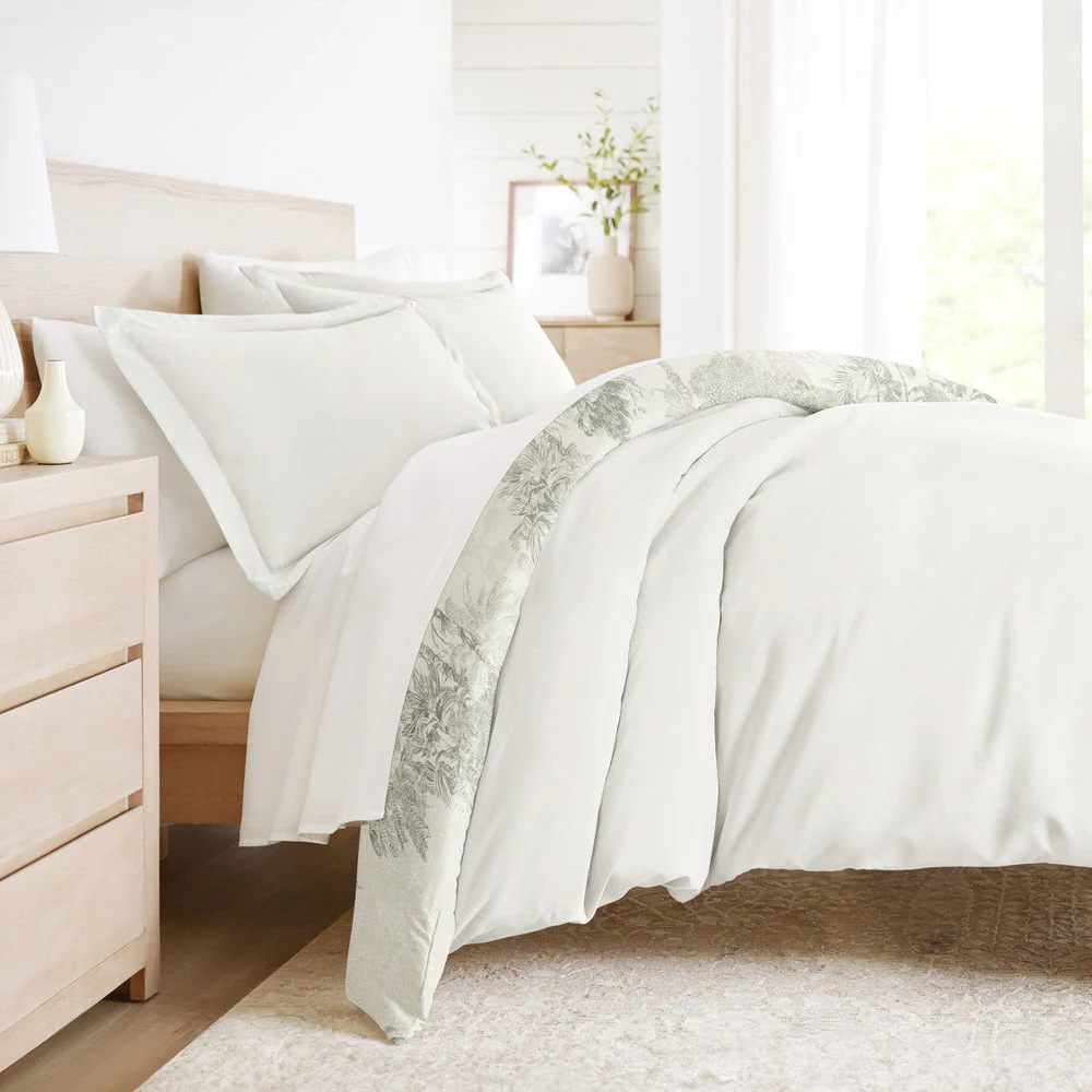 Paradise Toile Pattern 3-Piece Reversible Duvet Cover Set (Sale) - Image 4