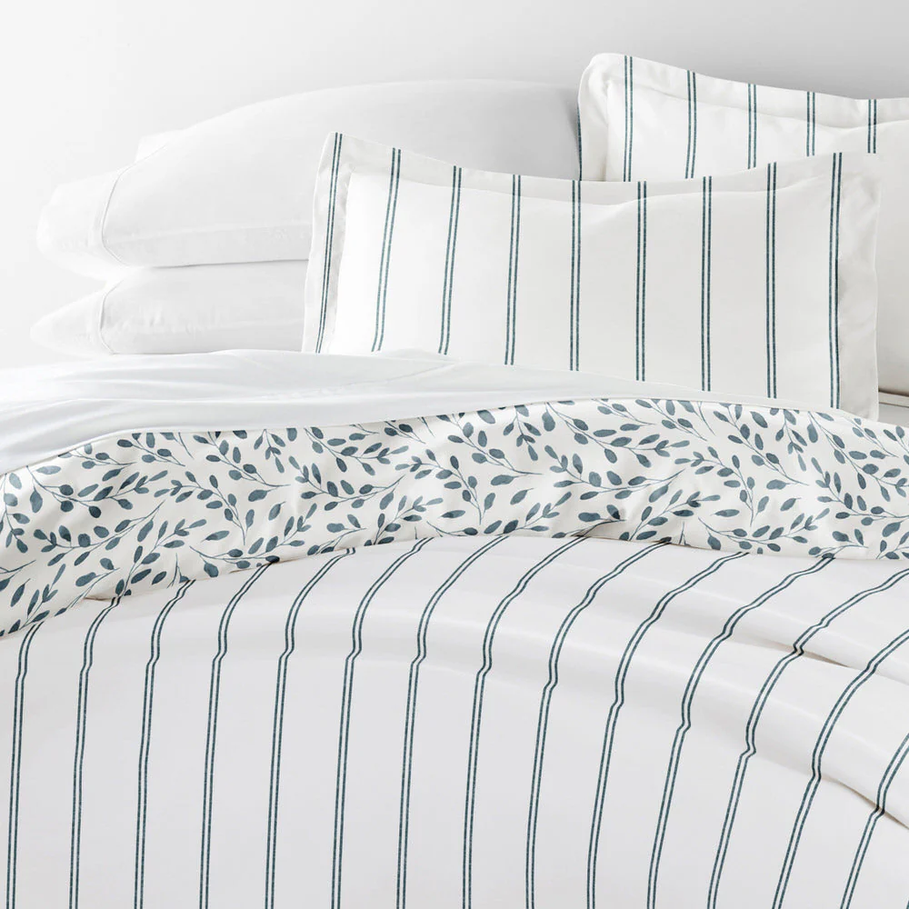 Watercolor Vines Pattern 3-Piece Reversible Duvet Cover Set (Sale) - Image 10