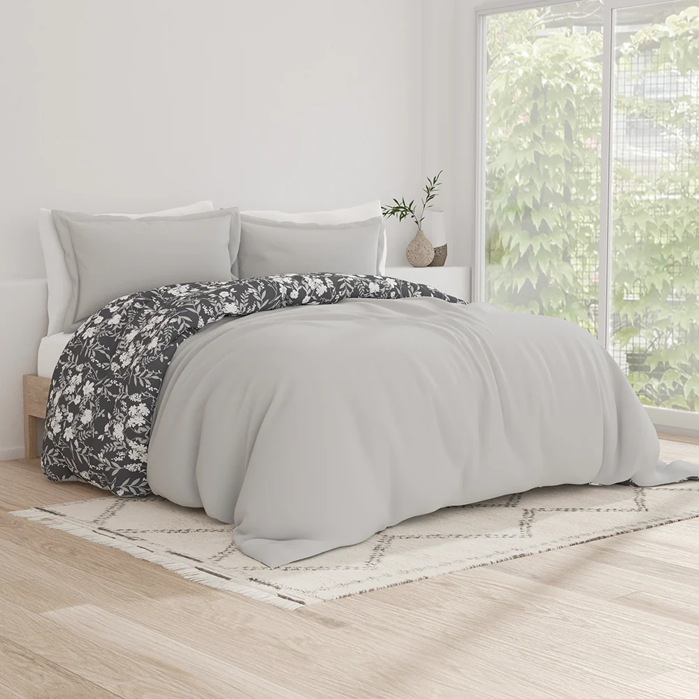Secret Garden Pattern 3-Piece Reversible Duvet Cover Set - Image 4