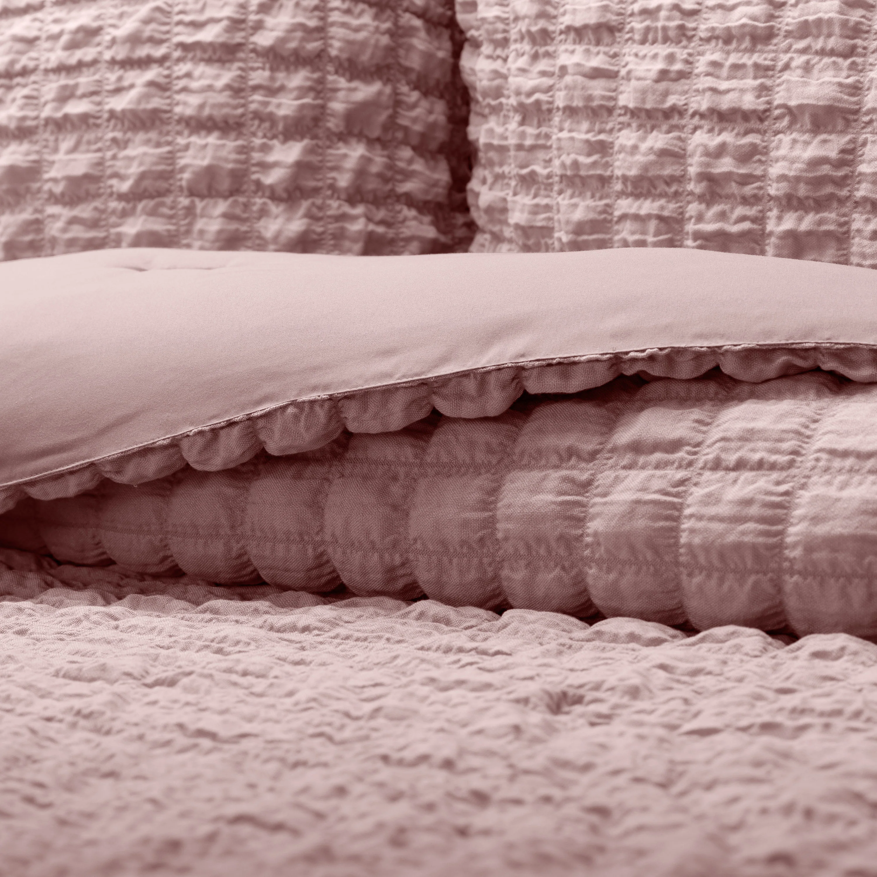 Seersucker Box Textured Down-Alternative Comforter Set - Image 15