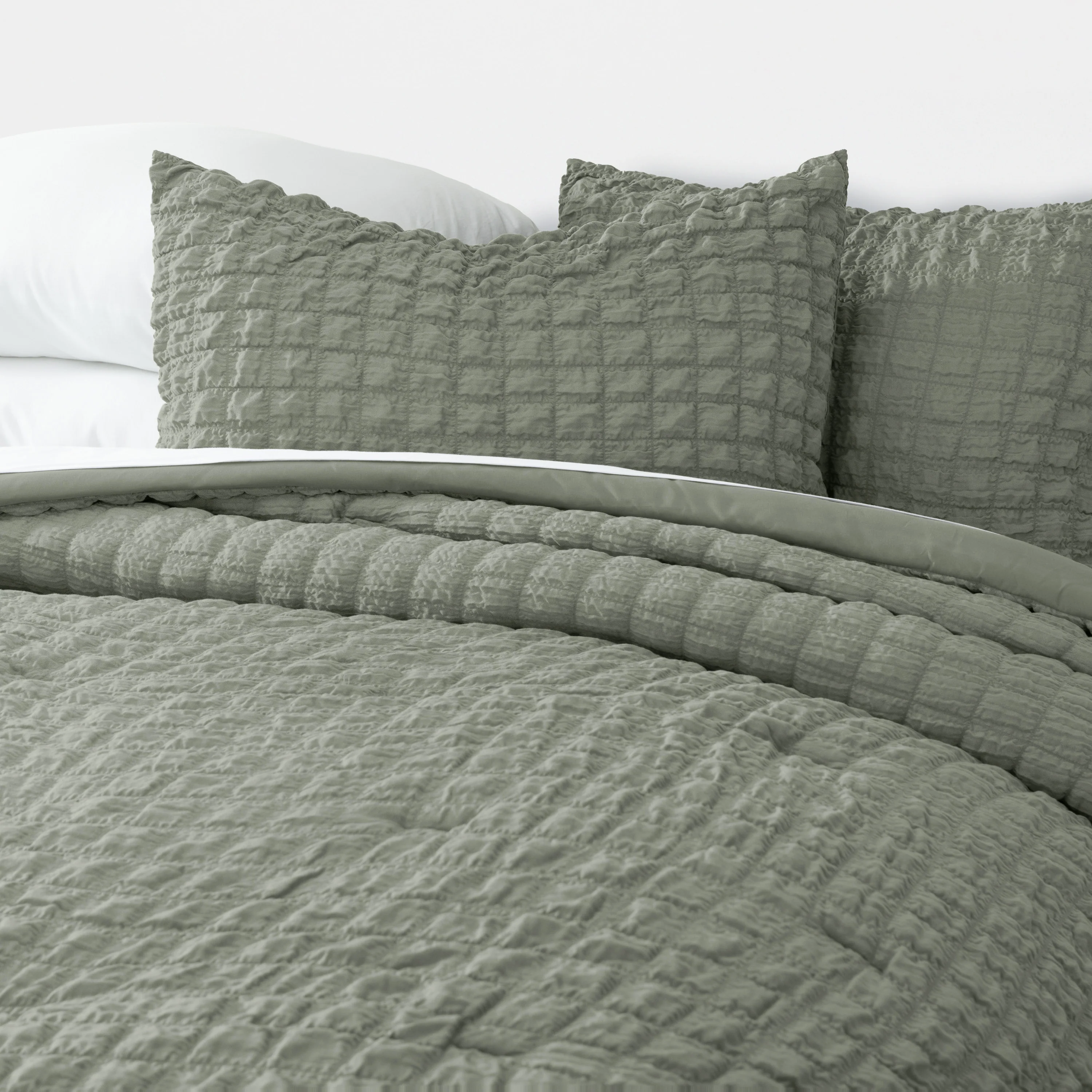 Seersucker Box Textured Down-Alternative Comforter Set - Image 18