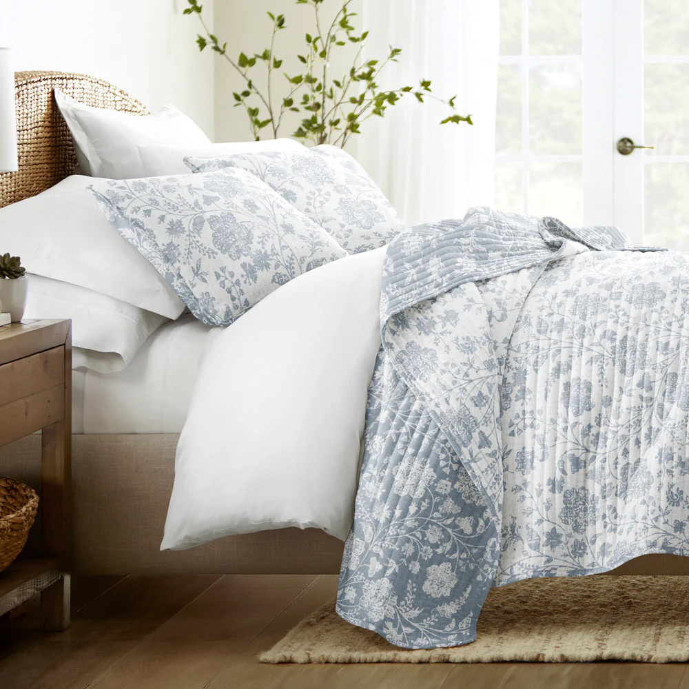 Textured Floral Reversible Quilted Coverlet Set - Image 5