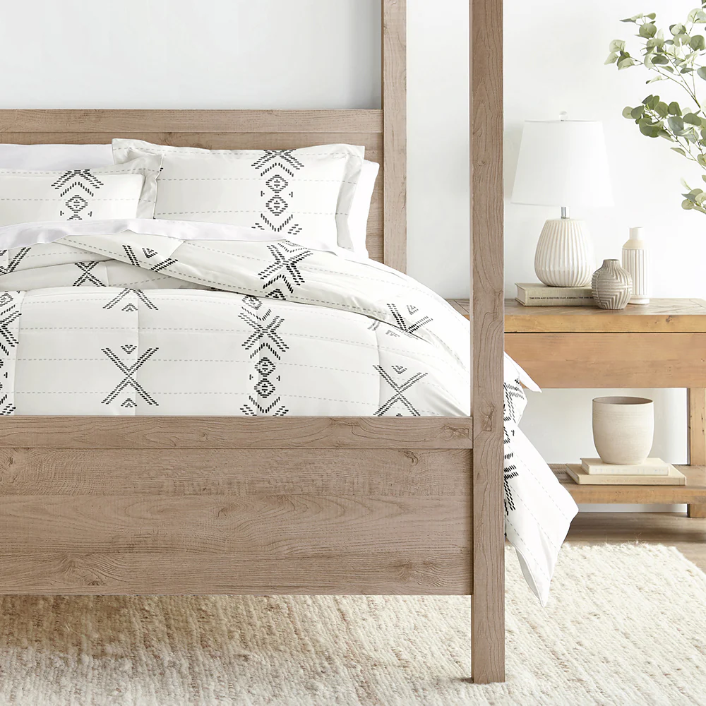 Urban Stitch Patterned Down-Alternative Comforter Set - Image 3
