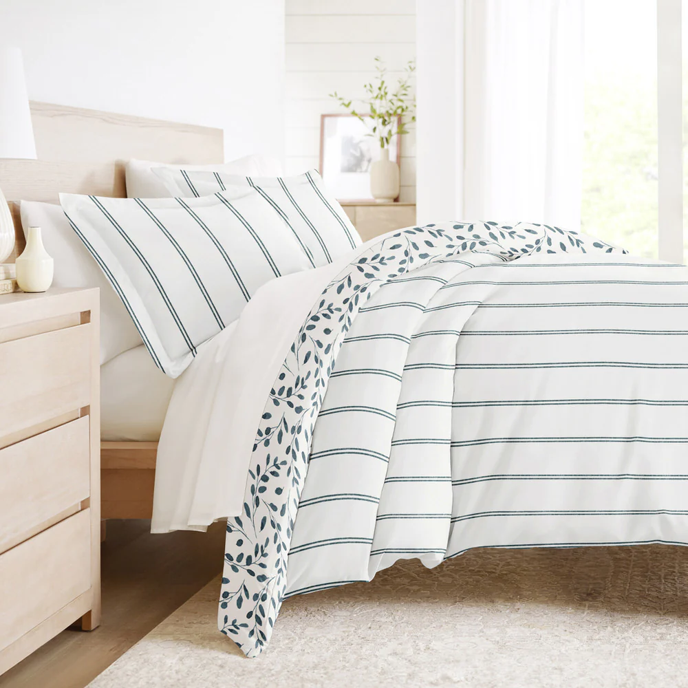 Watercolor Vines Pattern 3-Piece Reversible Duvet Cover Set - Image 4