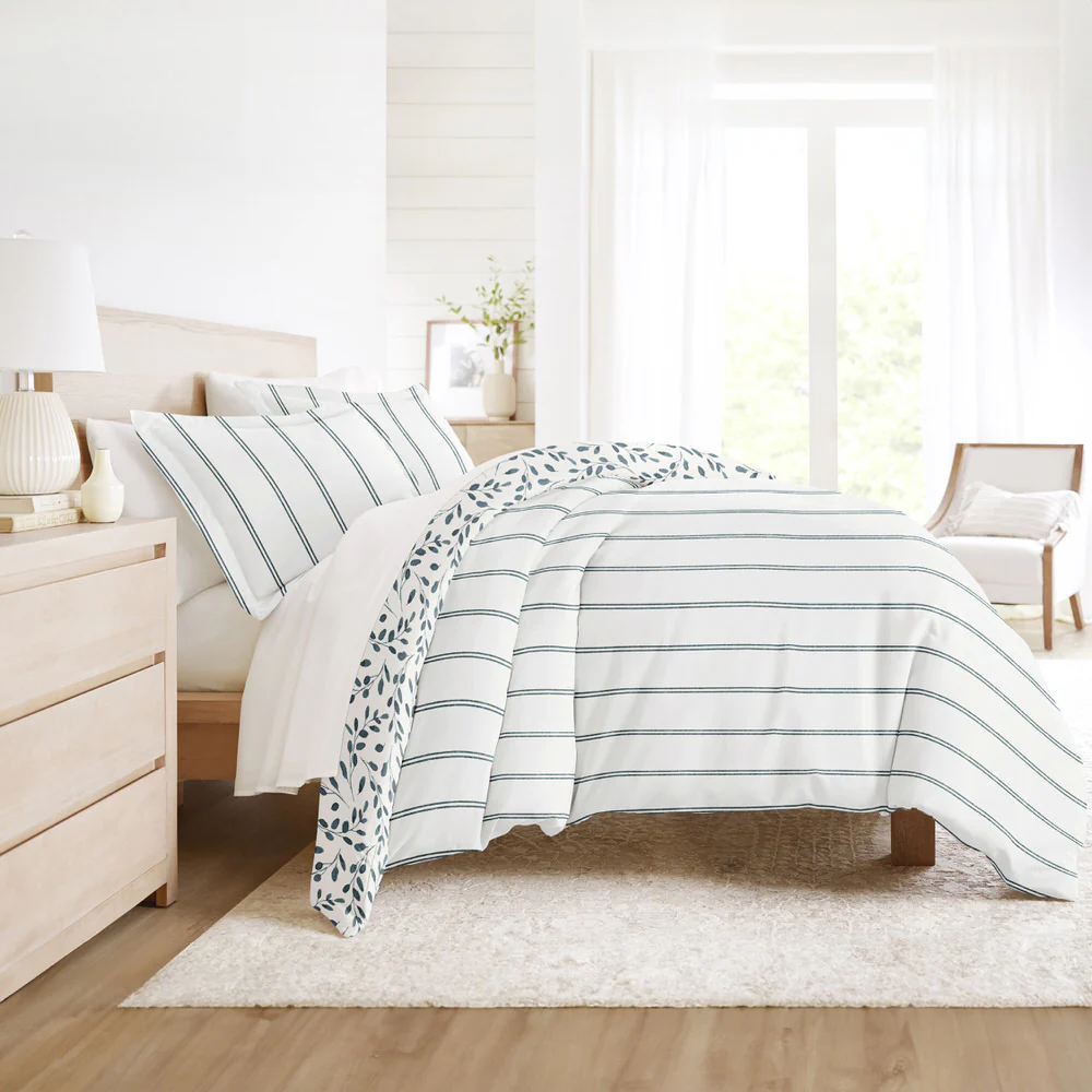 Watercolor Vines Pattern 3-Piece Reversible Duvet Cover Set - Image 8