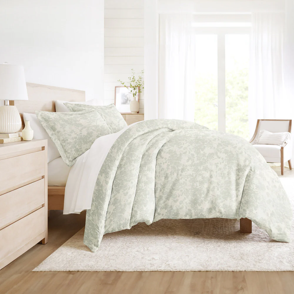 Weathered Floral Pattern 3-Piece Duvet Cover Set - Image 5